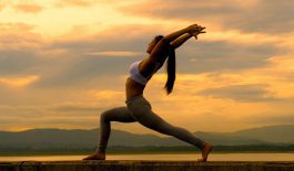 Yoga có thể hỗ trợ điều trị bệnh vẩy nến